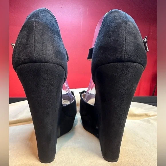 Crown Vintage Black 5.5” Wedge Heels Fabric Faux Suede With Bow Women’s Size 10M - Picture 11 of 12